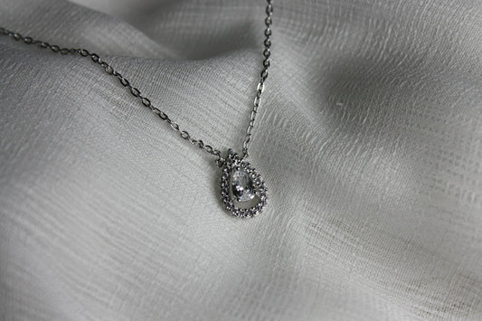 White Essence Necklace